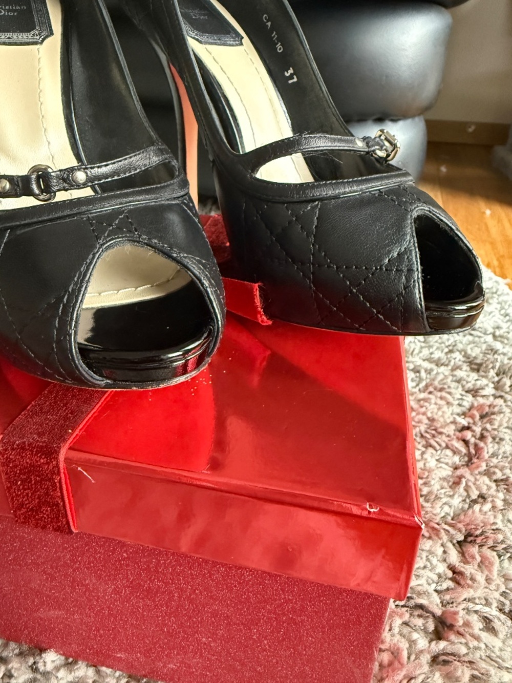 Authentic Christian Dior Black Leather Pumps – Size 37 - Picture 4 of 9